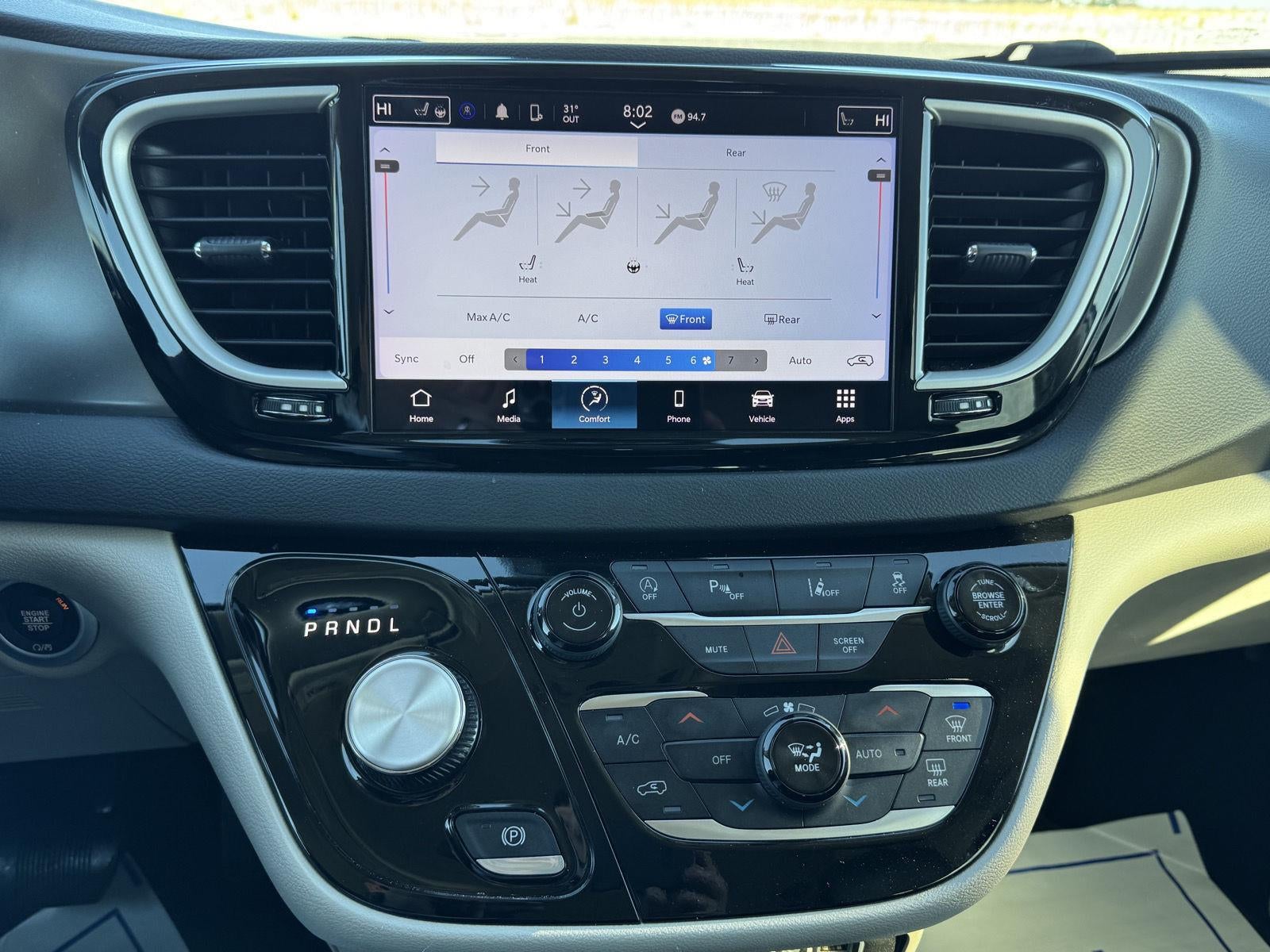 2024 Chrysler Pacifica Touring L