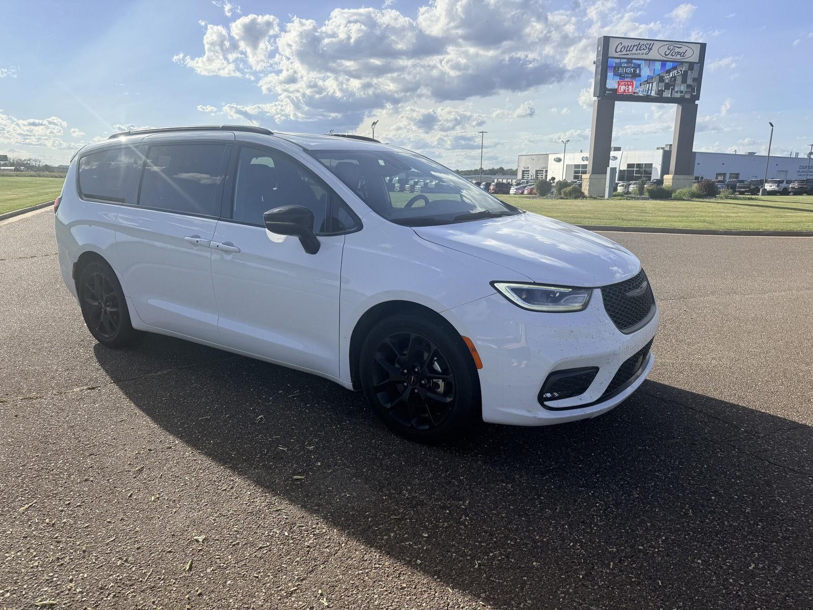 2025 Chrysler Pacifica Limited