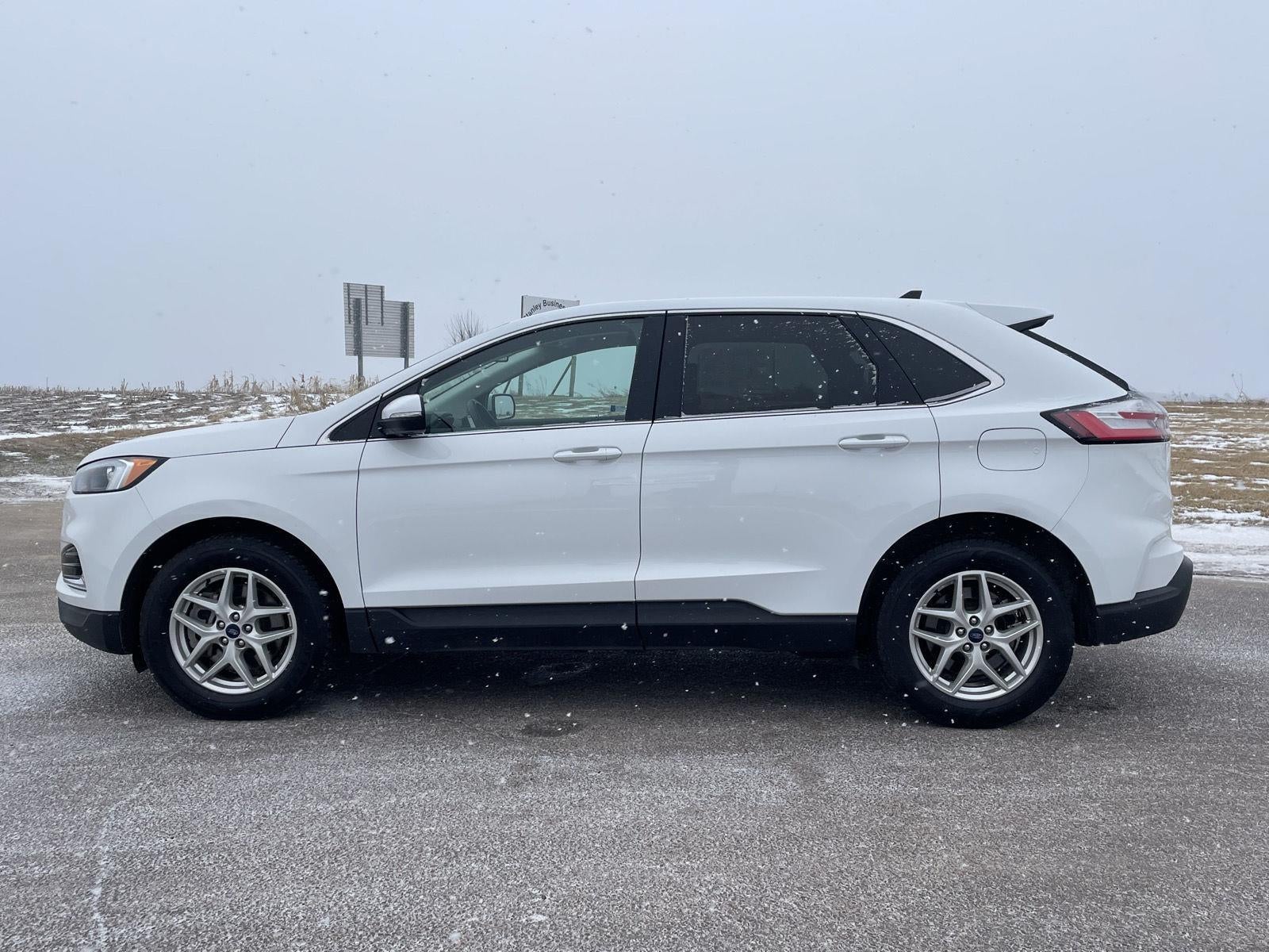 2022 Ford Edge SEL