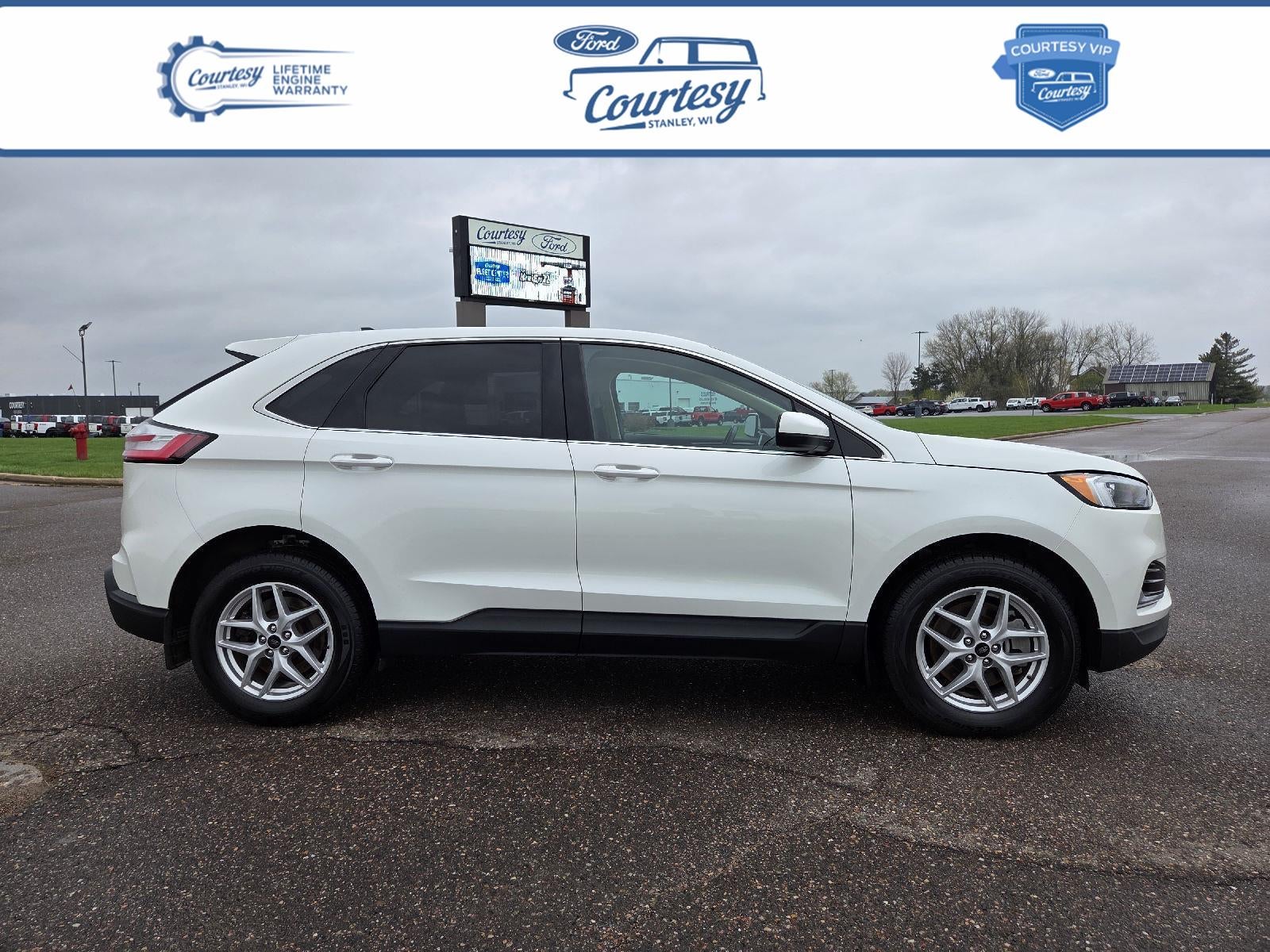 2023 Ford Edge SEL AWD's photo