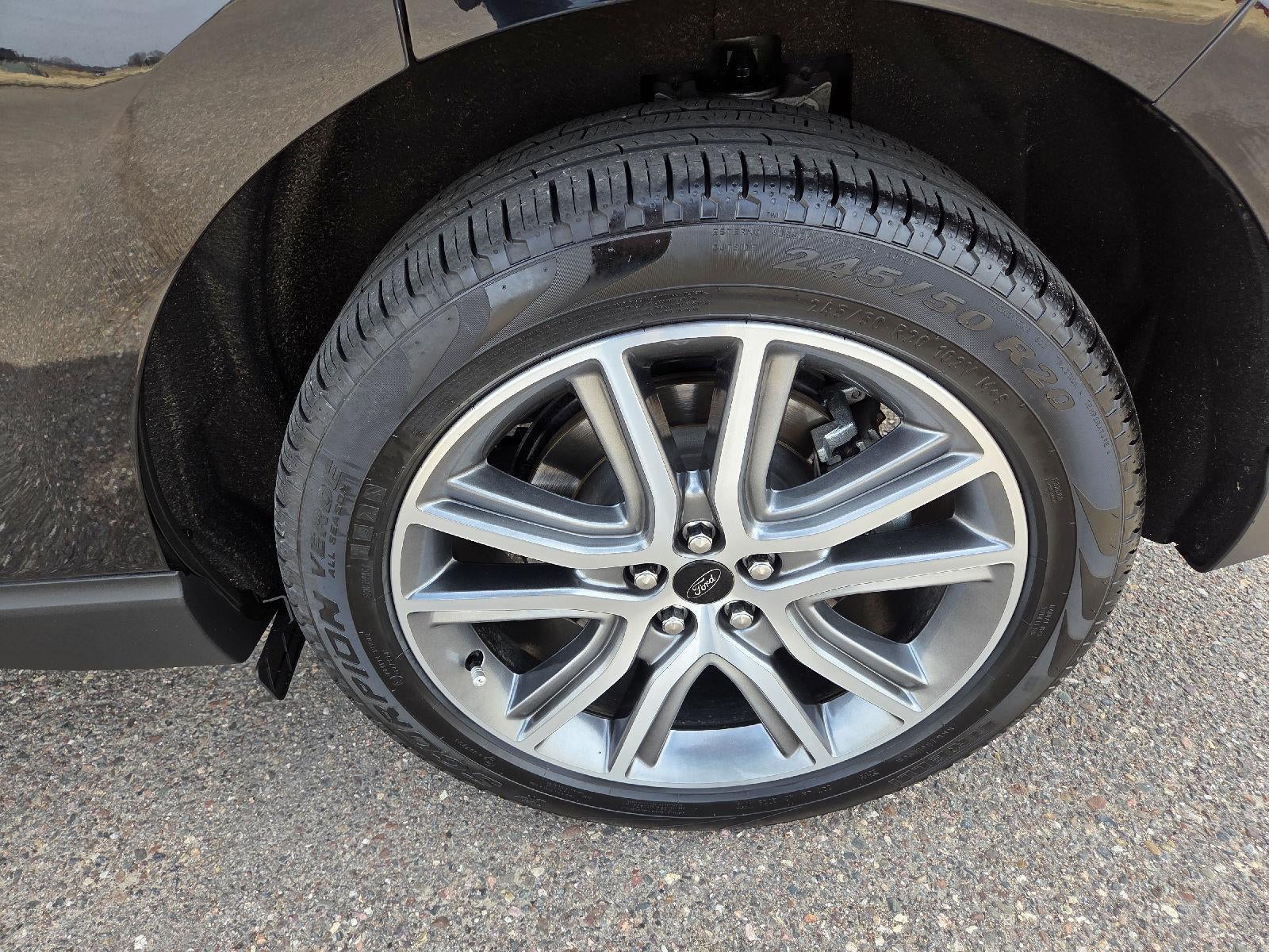 2024 Ford Edge Titanium