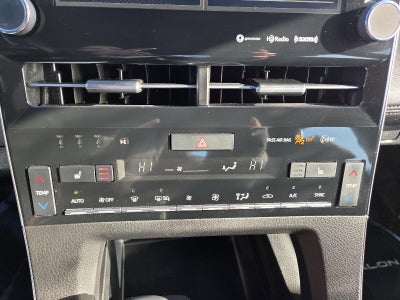2022 Toyota Avalon XLE