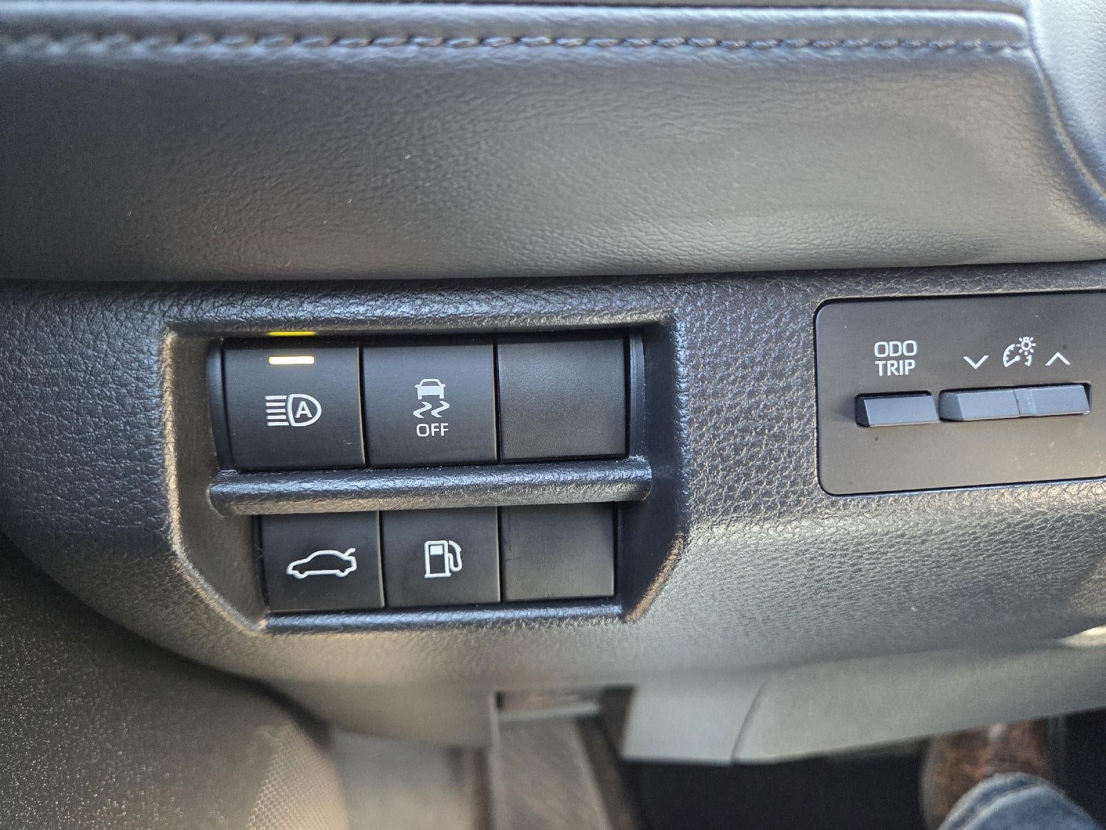2022 Toyota Avalon XLE