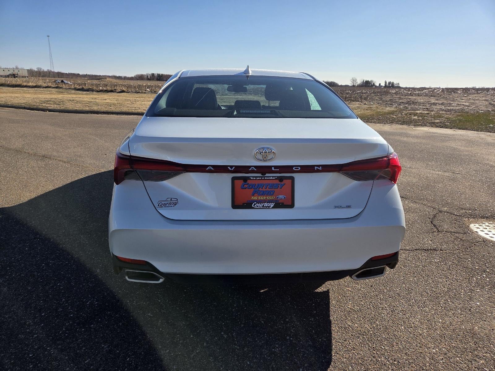 2022 Toyota Avalon XLE