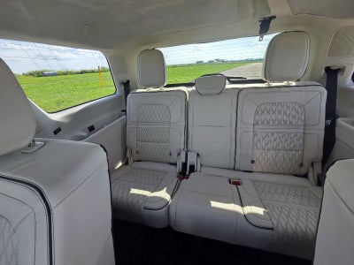 2024 Lincoln Navigator Black Label