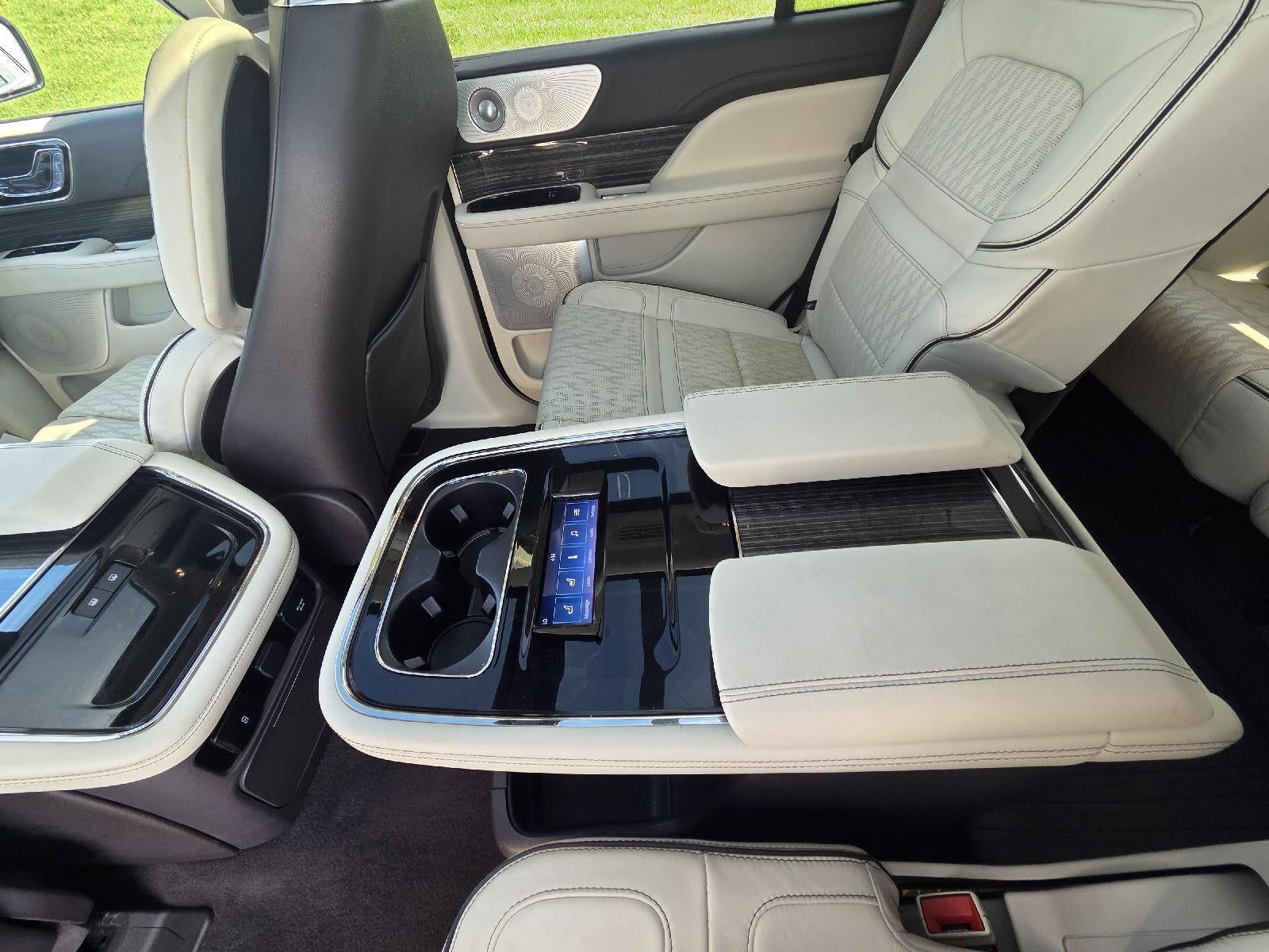 2024 Lincoln Navigator Black Label