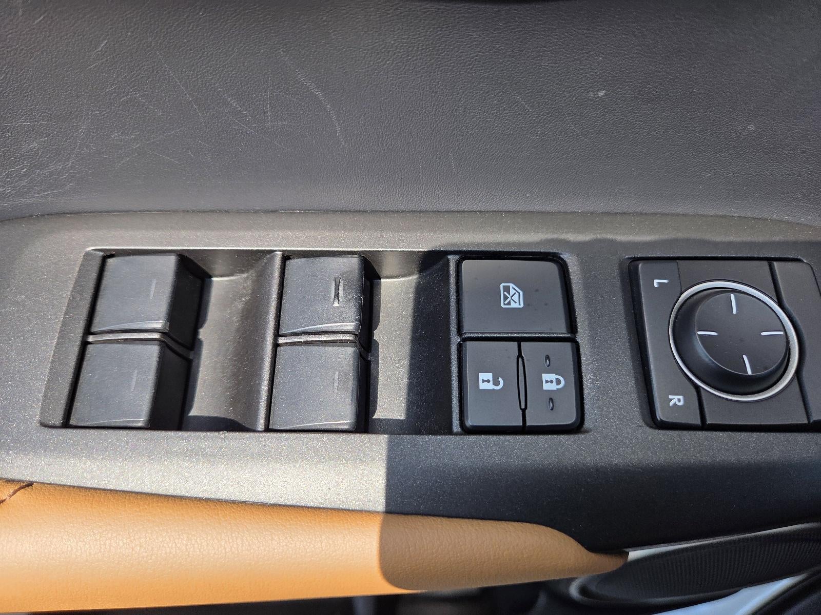 2016 Lexus NX 200t AWD 4dr