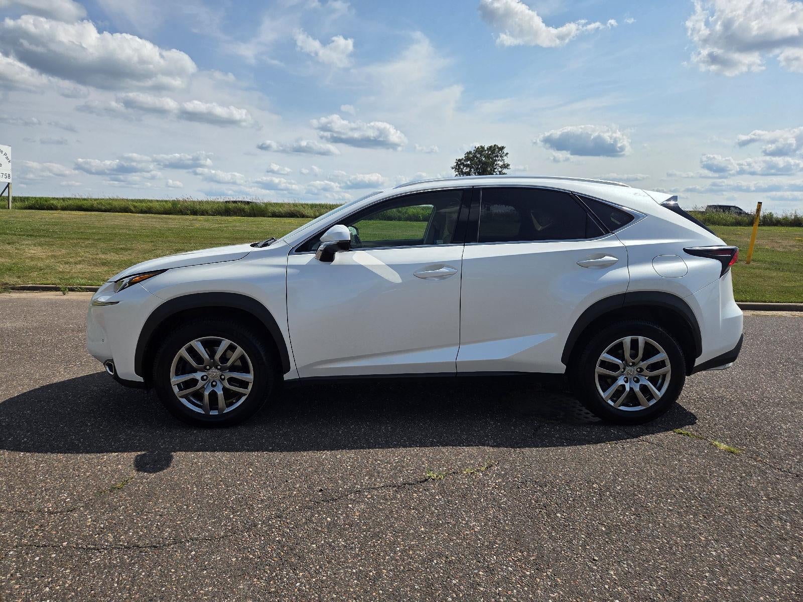 2016 Lexus NX 200t AWD 4dr