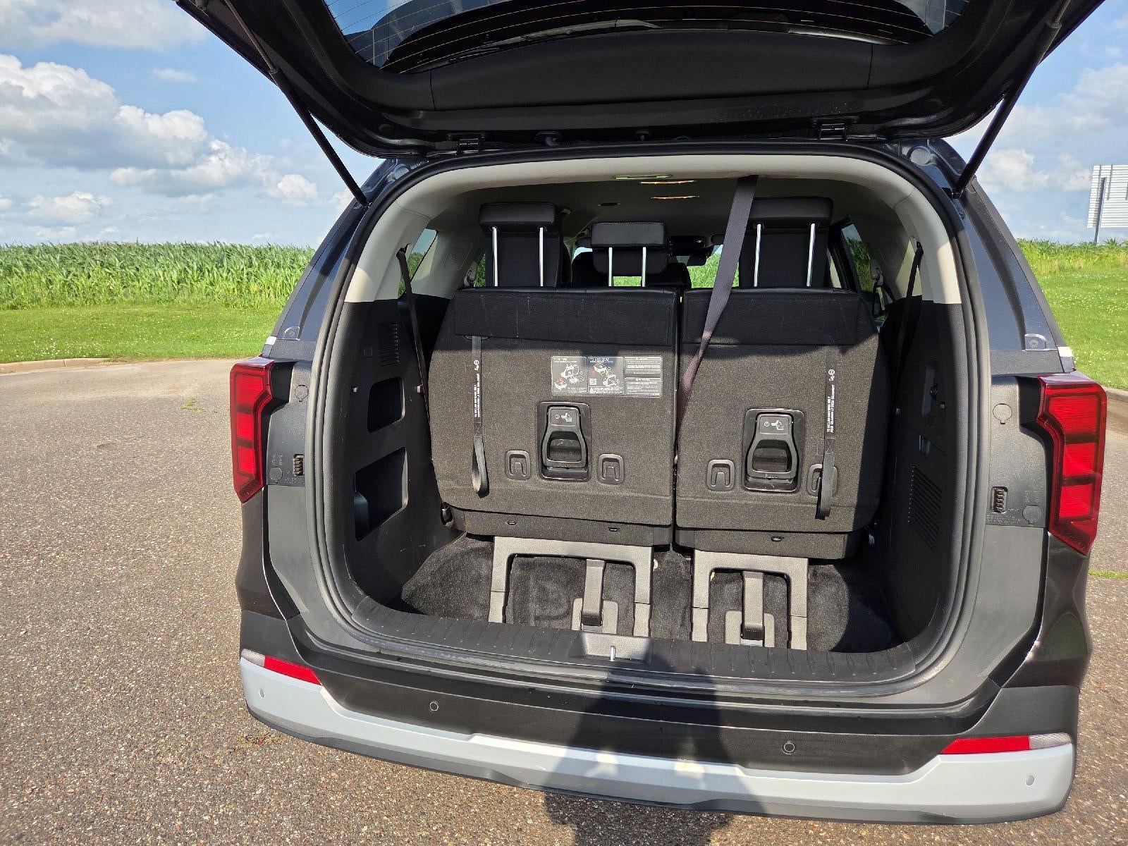 2026 Kia Carnival LXS